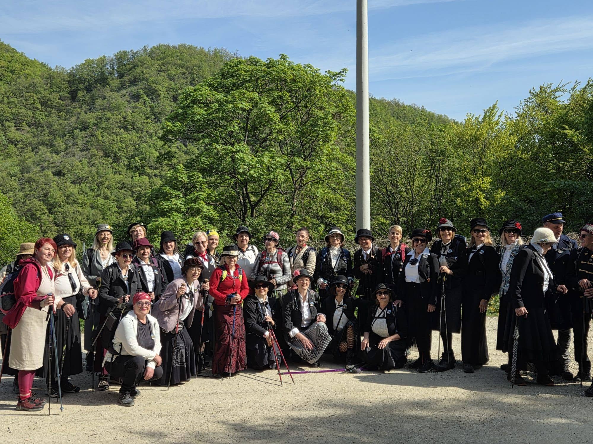 Zrinovci na 30. pohodu Dragojlinom stazom na Okić